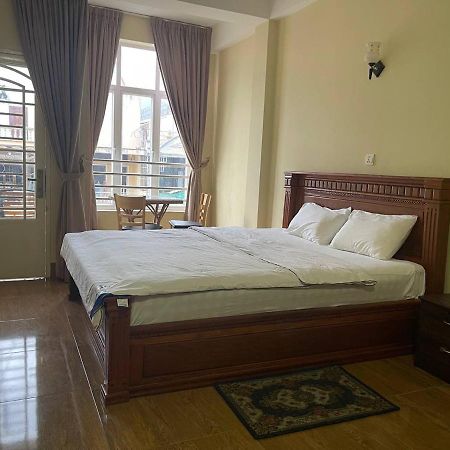 Blue Sky Guest House Phnom Penh Bagian luar foto