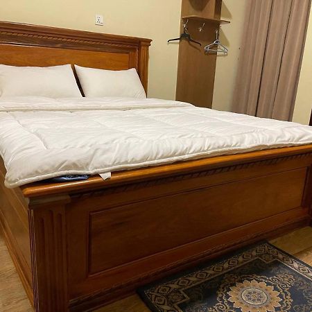 Blue Sky Guest House Phnom Penh Bagian luar foto