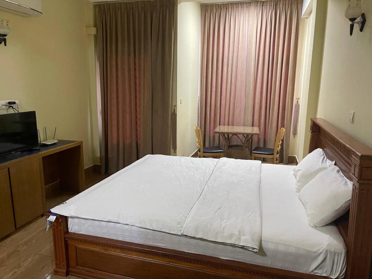 Blue Sky Guest House Phnom Penh Bagian luar foto