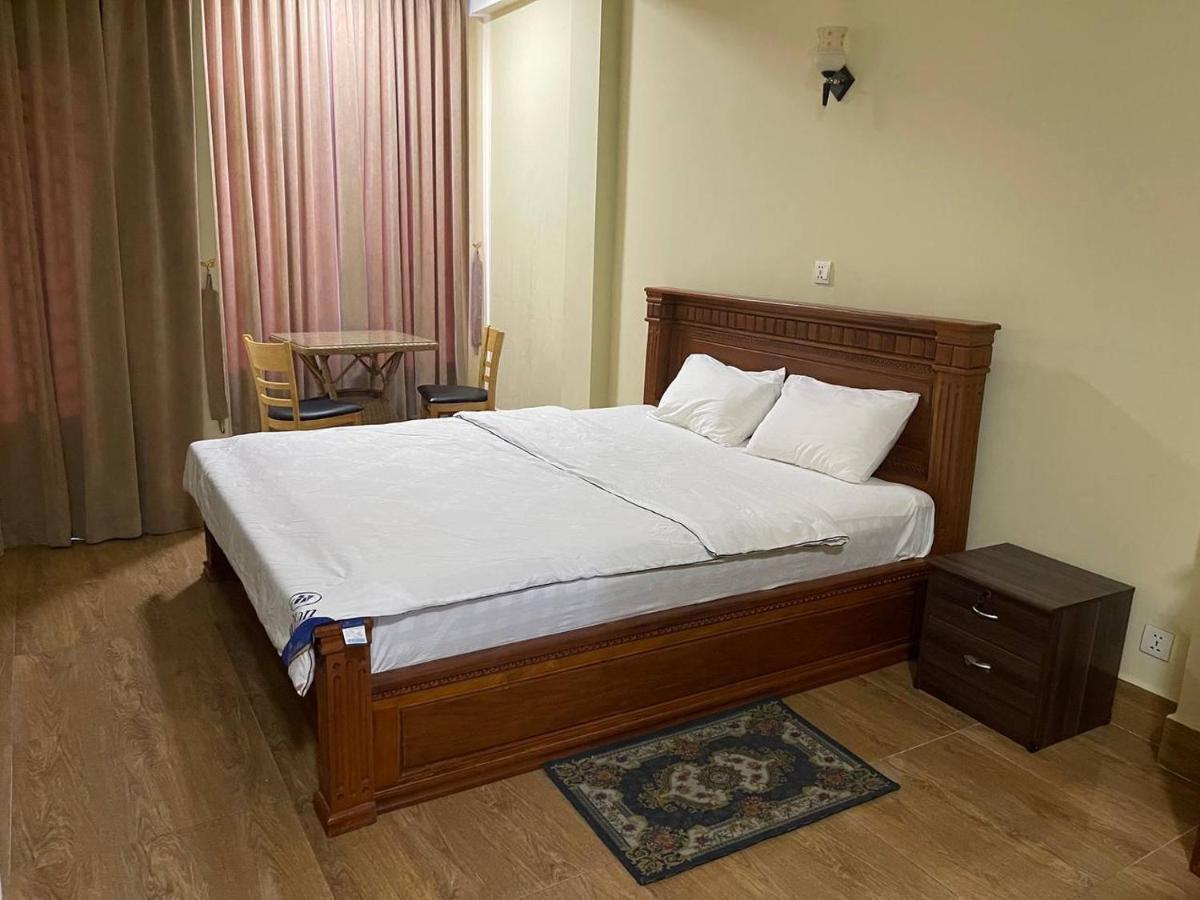 Blue Sky Guest House Phnom Penh Bagian luar foto